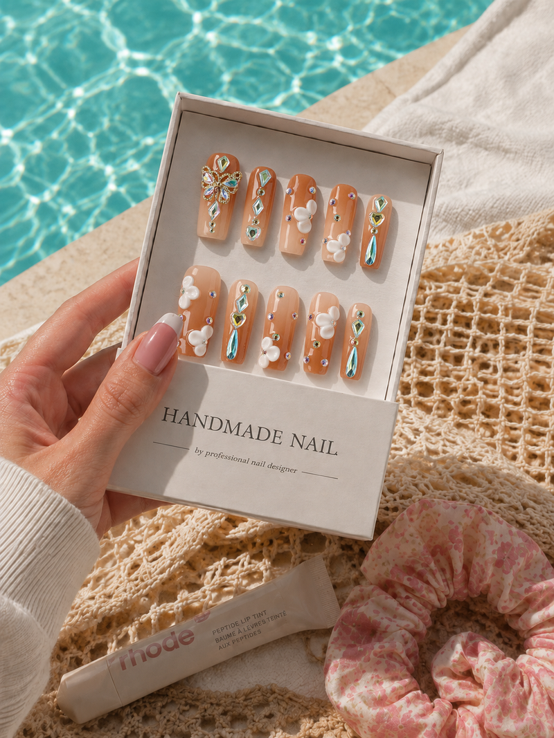 Sunlit Vine press-on nails - warm gold shimmer with vine detail
