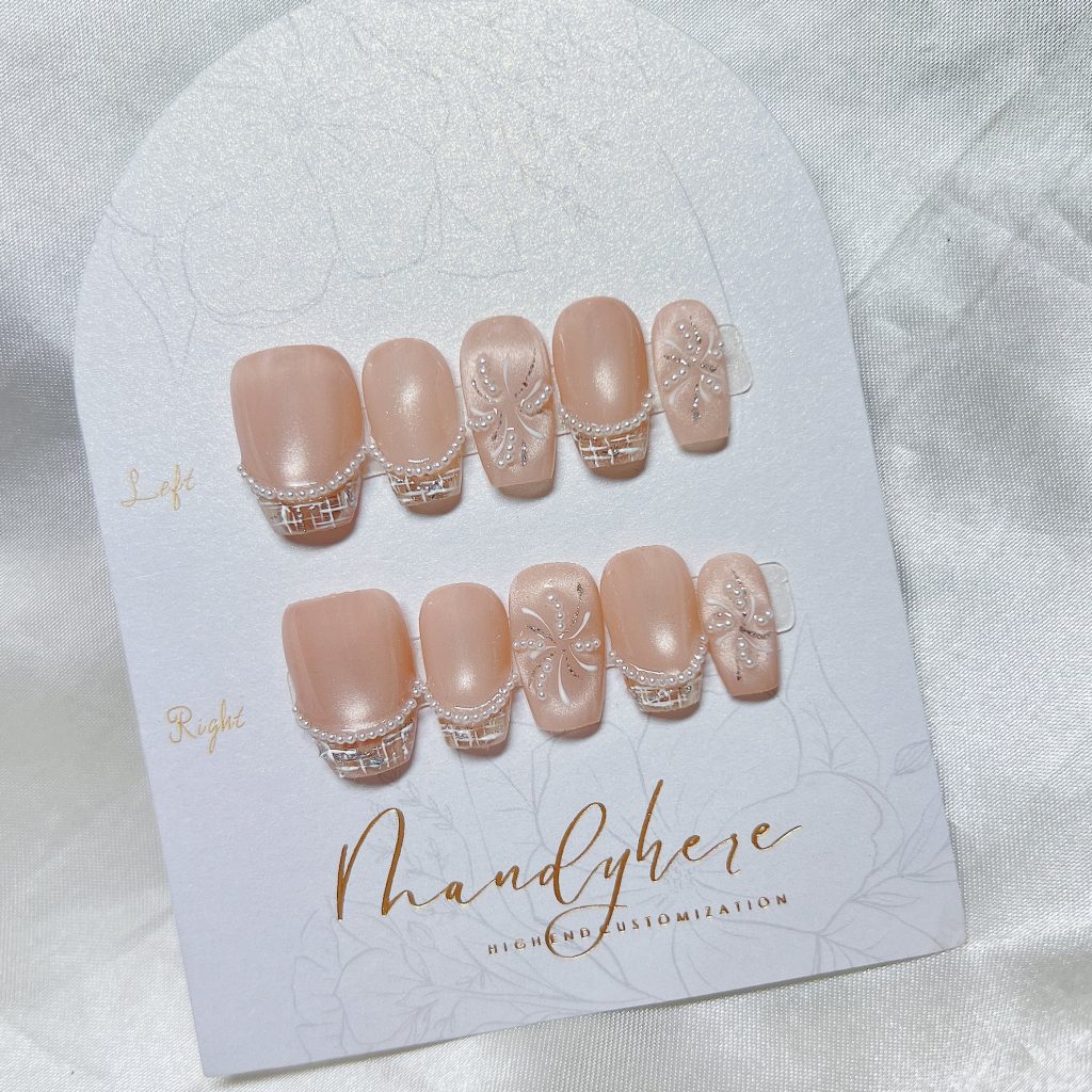 Daylight Fireworks A06 Grand Press-On Nails