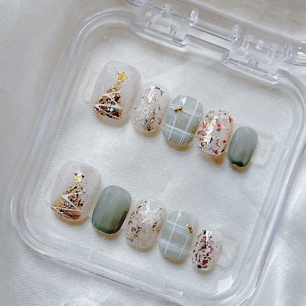 C21 Christmas Press-On Nails